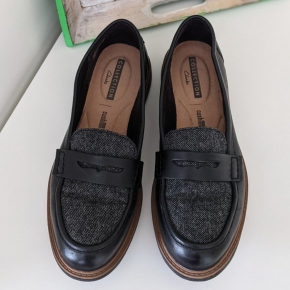 Clarks Raisie Eletta Penny Loafers Size 7 - Picture 1 of 5